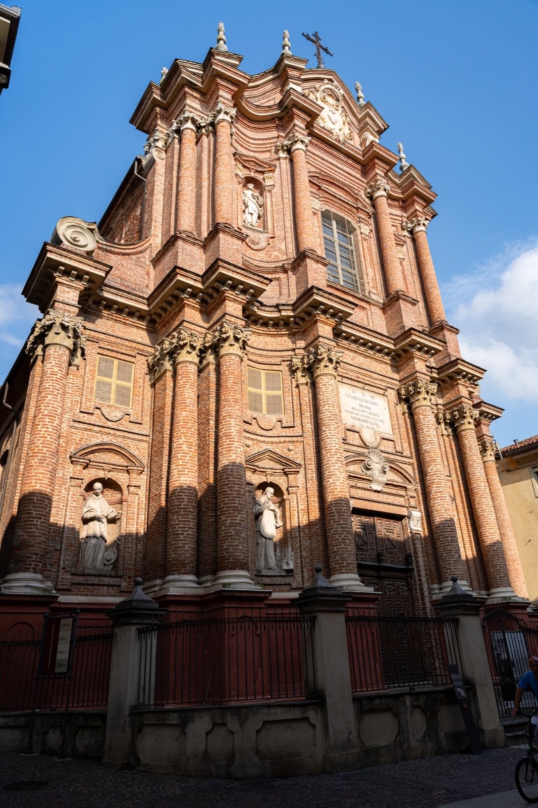 Esterno della Cappella di San Filippo a Chieri